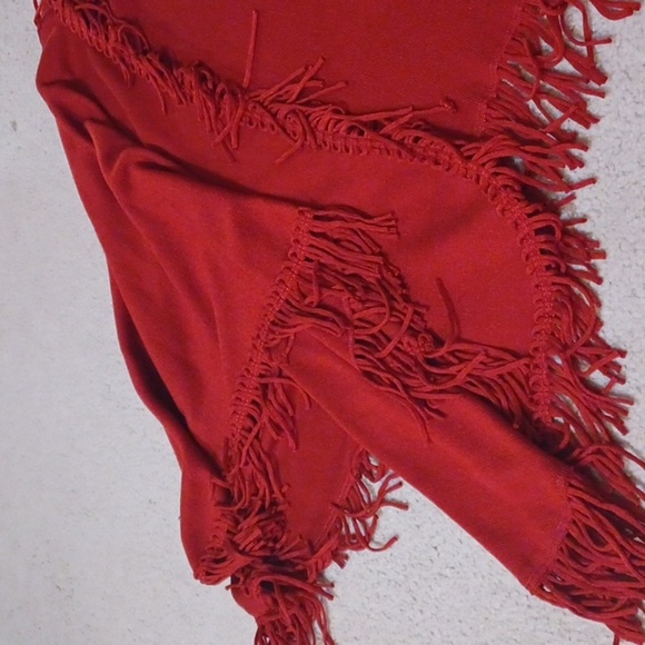 Coldwater Creek 100% Acrylic Red Shawl With Fringe - Picture 4 of 11